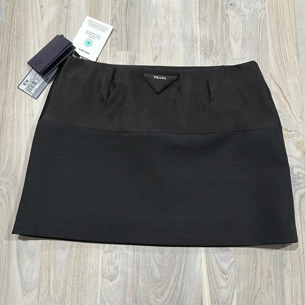 gorgeous Prada skirt - worn once